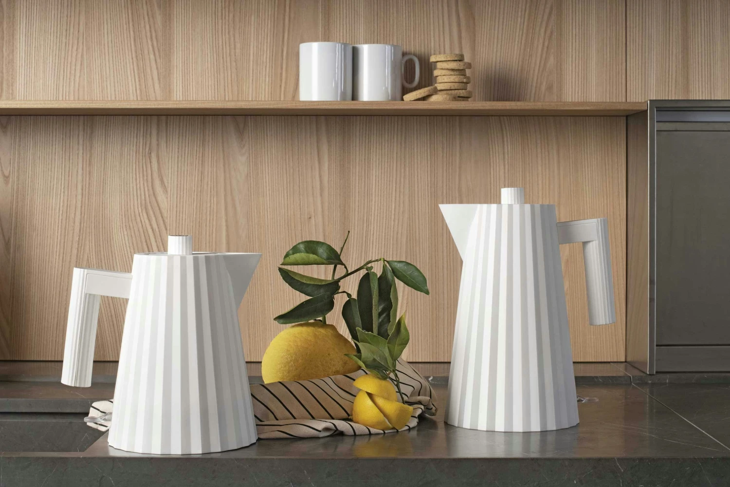 Alessi Plisse Wasserkocher 1 L, Weiß – Bild 2