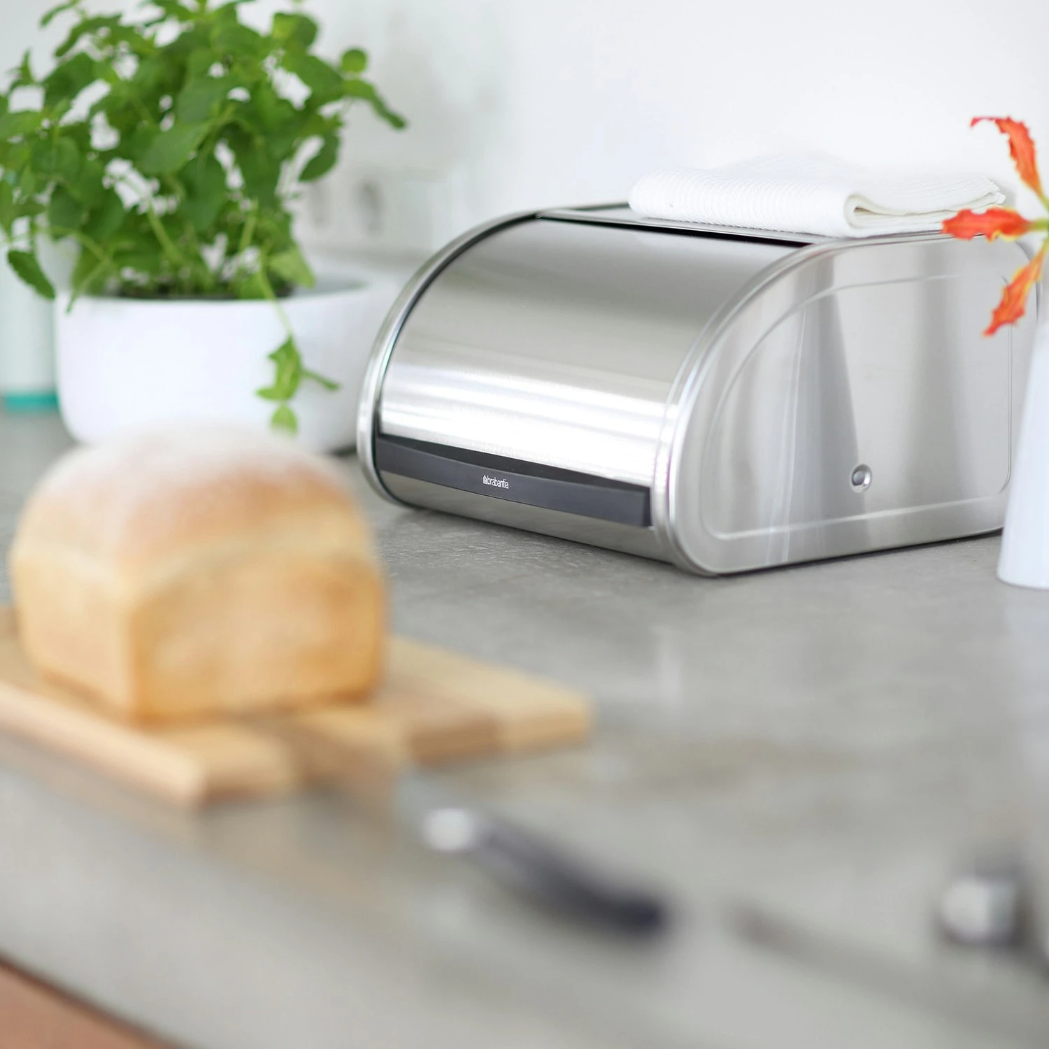 Brabantia Roll Topp Brotbox Medium, Matt Steel – Bild 4