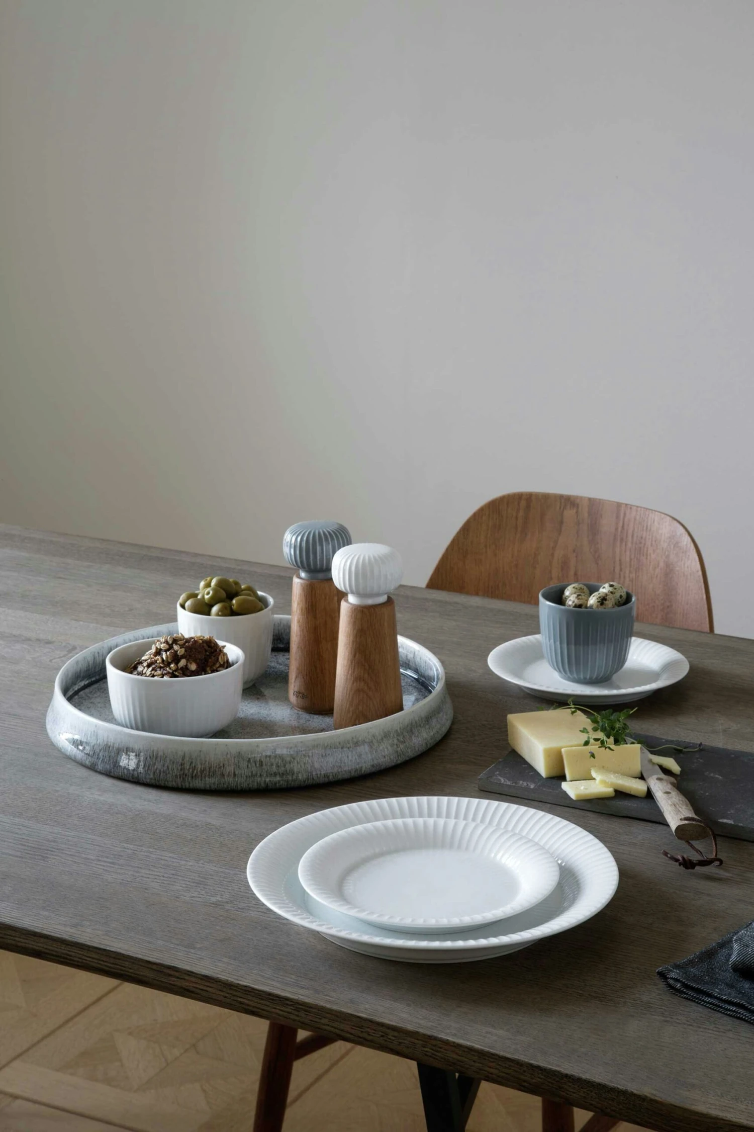 Kähler Hammershøi Kräutermühle Large, Blau – Bild 6