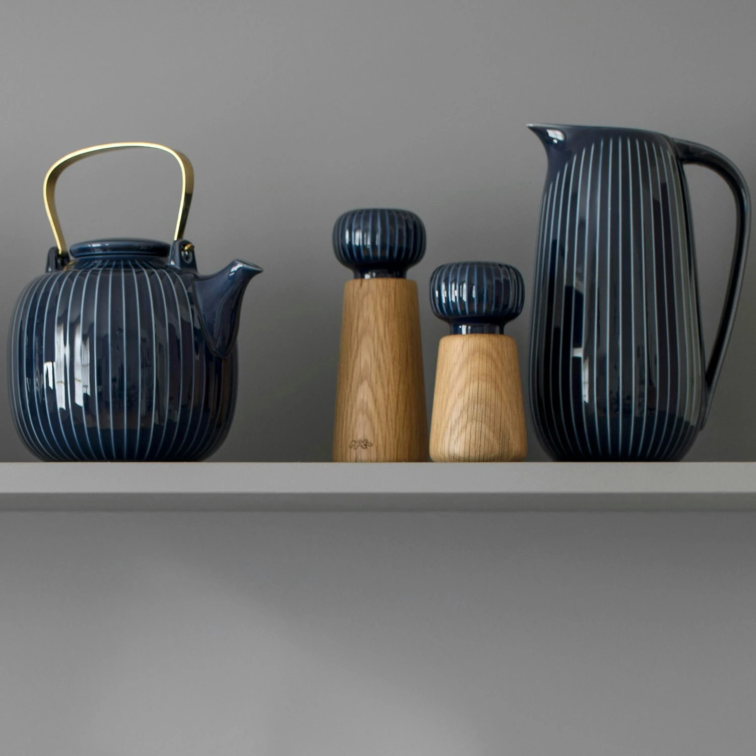 Kähler Hammershøi Kräutermühle Large, Blau – Bild 2