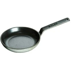 Staub Mini Bratpfanne Aus Gusseisen 12 Cm, Schwarz