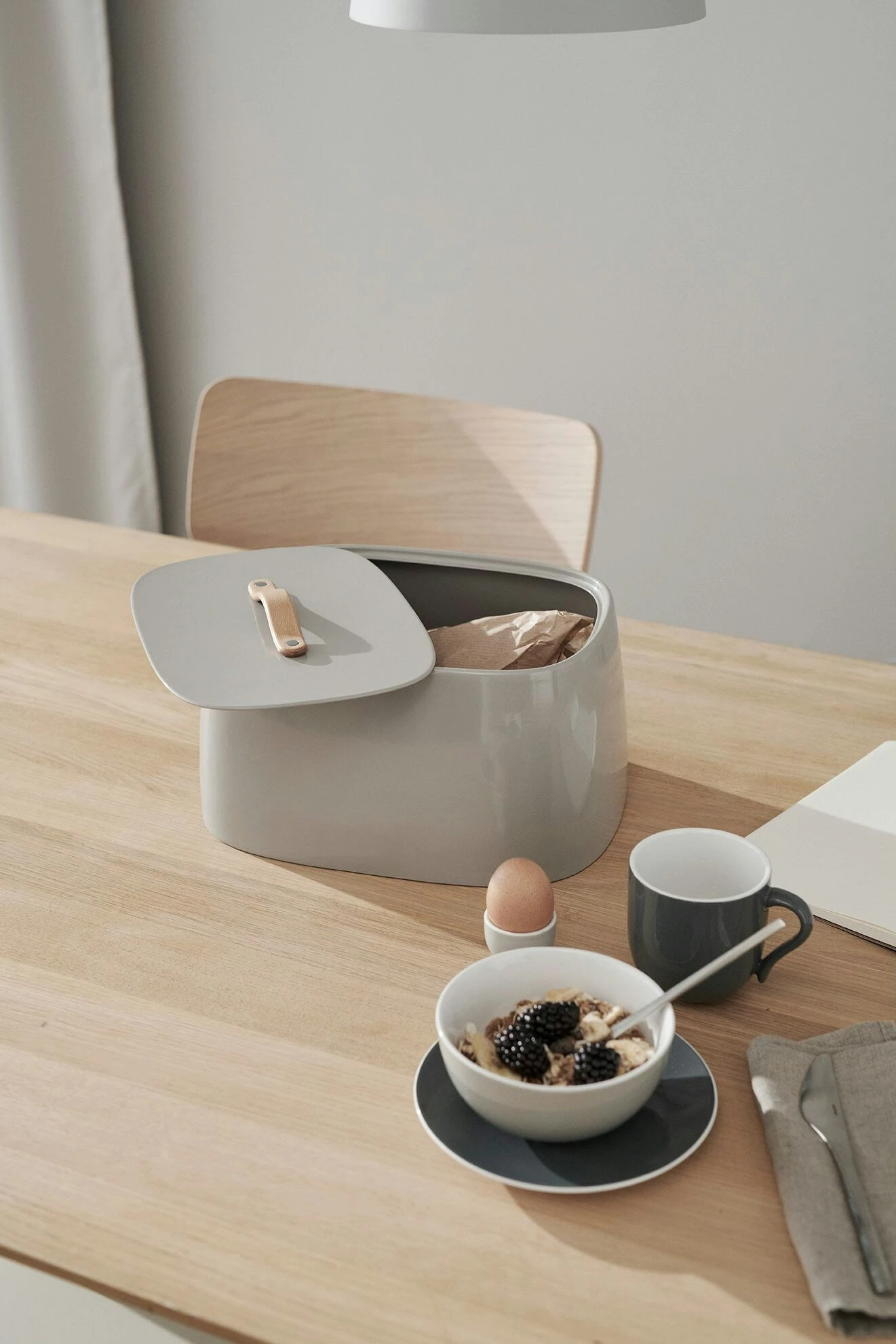 Stelton Emma Brotkasten, Grau – Bild 3